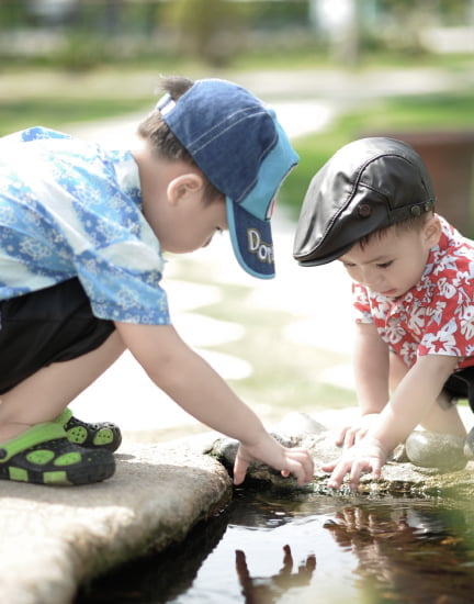 Gufo富士山中湖で遊ぶ子供