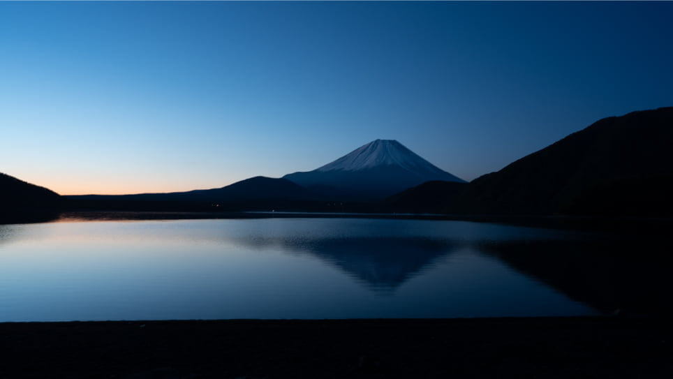 Gufo富士山中湖夜の周辺地域の風景写真